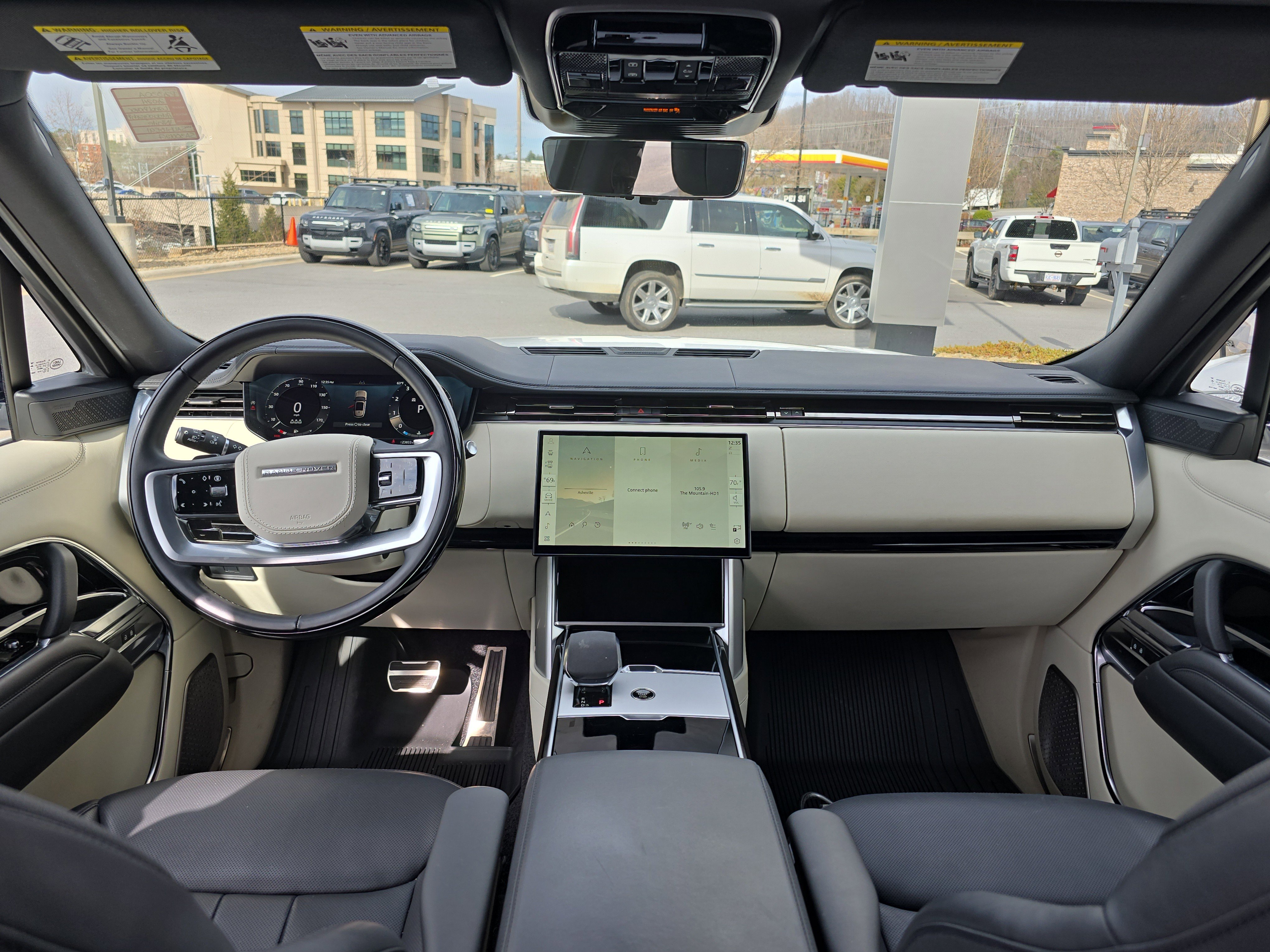 Certified 2024 Land Rover Range Rover Long Wheelbase Autobiography image 18