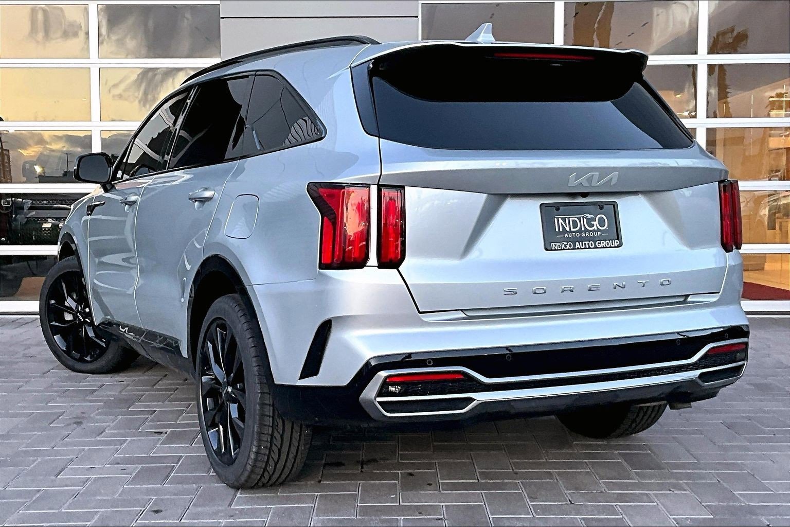 Used 2022 Kia Sorento SX image 12