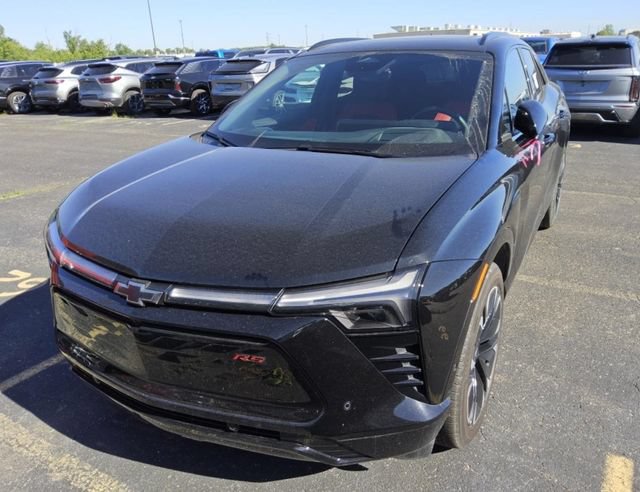 Used 2026 Chevrolet Blazer EV RS w/ Super Cruise Package AWD/4WD image 3