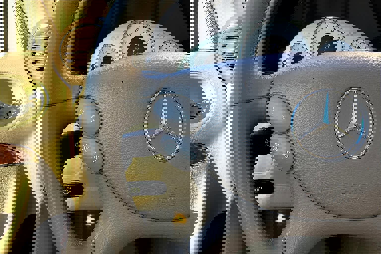 Used 2006 Mercedes-Benz CLK 500 Coupe image 22