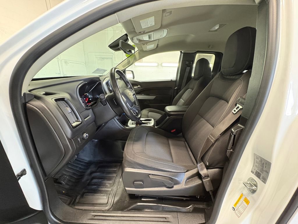 Used 2022 Chevrolet Colorado LT w/ Fleet Safety Package image 17