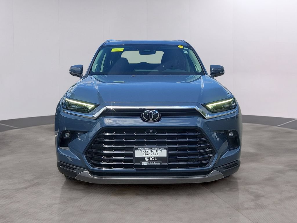 Used 2024 Toyota Grand Highlander AWD image 2