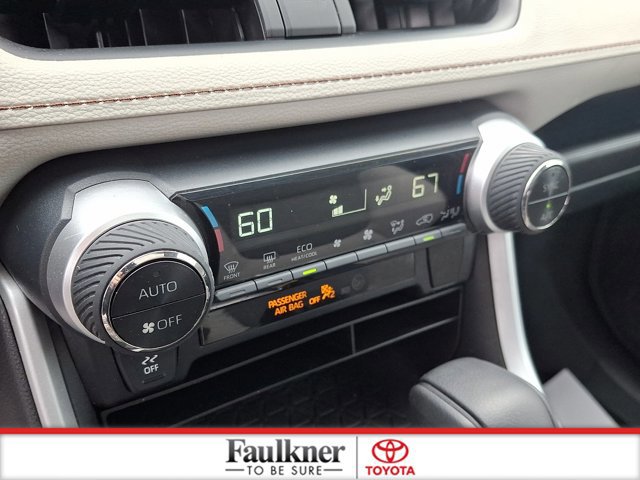 Certified 2021 Toyota RAV4 XLE w/ Convenience Package AWD/4WD image 16