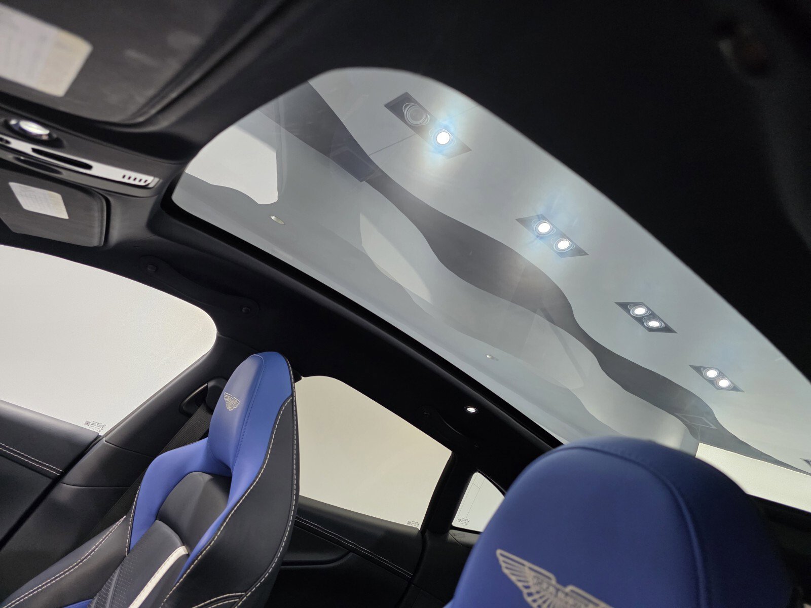 Used 2023 Aston Martin DBX 707 image 18