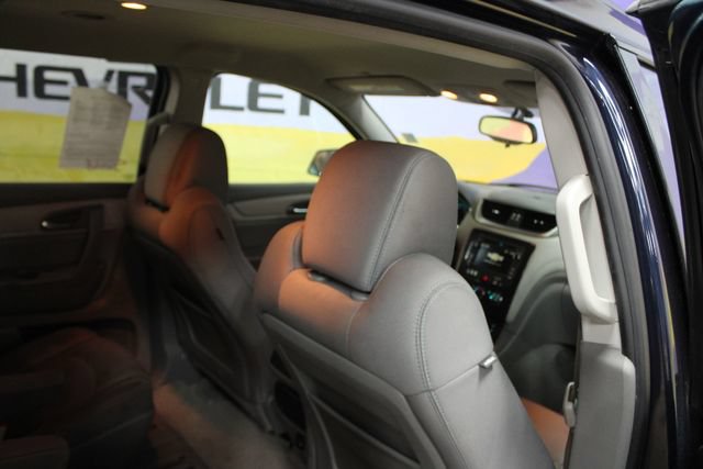 Used 2017 Chevrolet Traverse LT w/ True North Edition FWD image 10