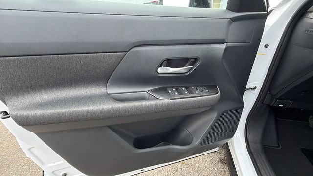 New 2026 Nissan Kicks SV w/ Cold Weather Package image 18