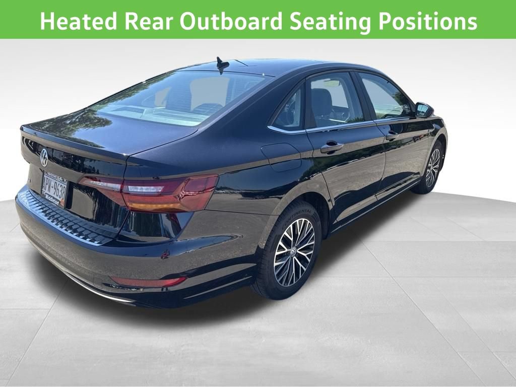 Used 2019 Volkswagen Jetta SEL w/ Cold Weather Package FWD image 9