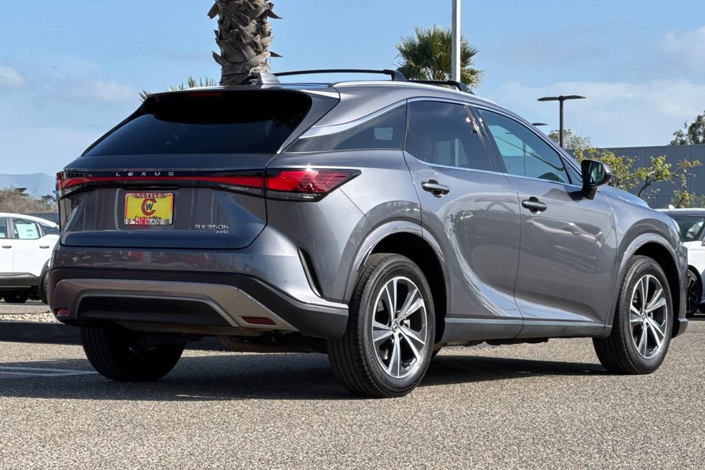 Used 2023 Lexus RX 350h w/ Accessory Package (Z1) image 4