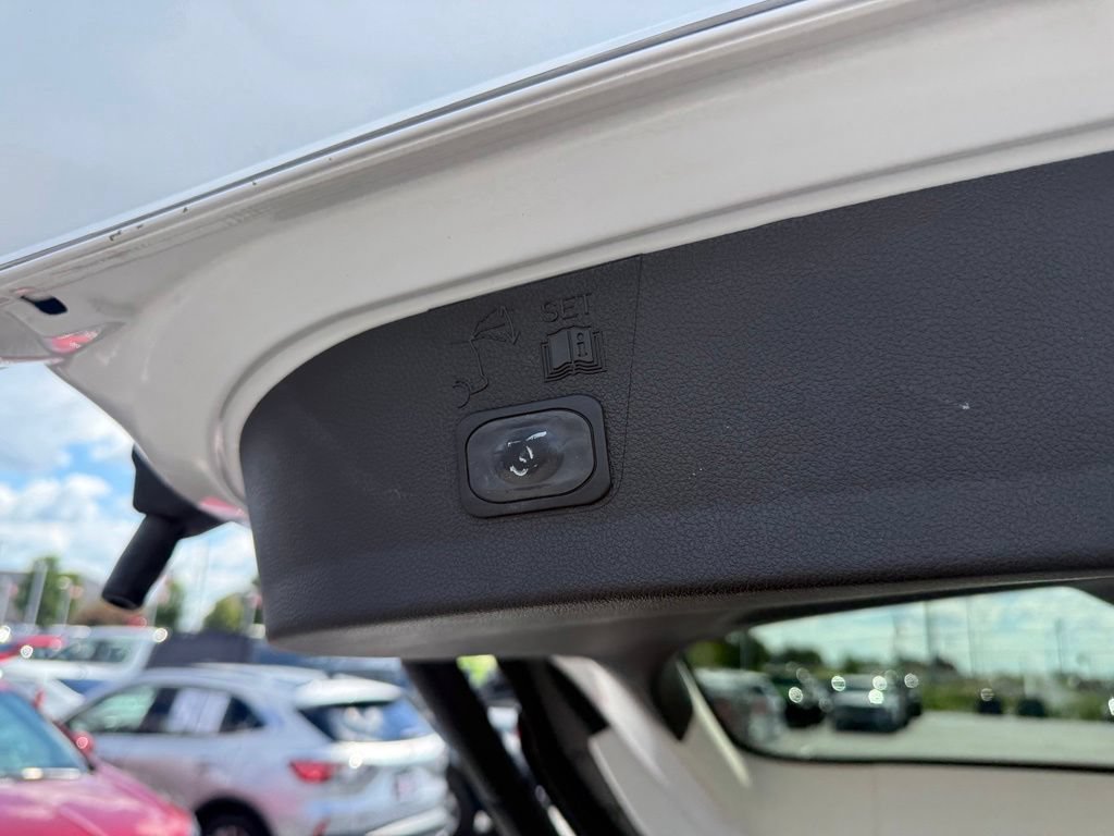Used 2016 Ford Escape Titanium FWD image 41