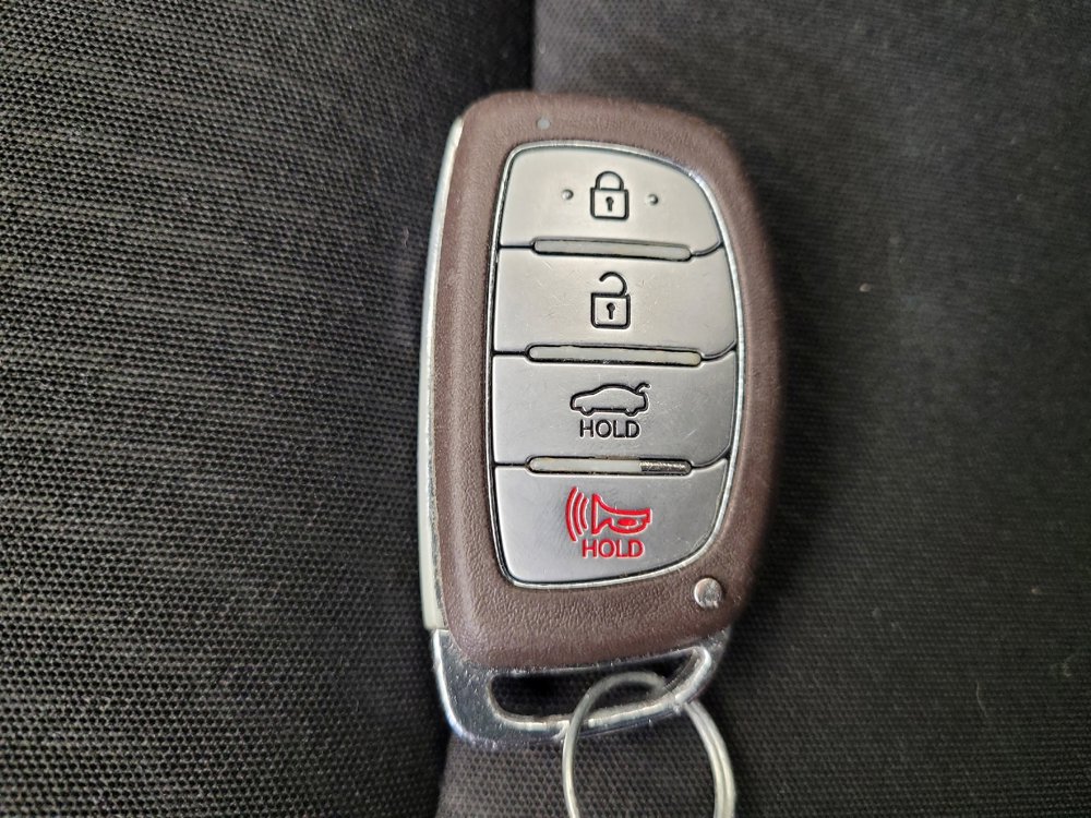 Used 2016 Hyundai Elantra Value Edition image 32