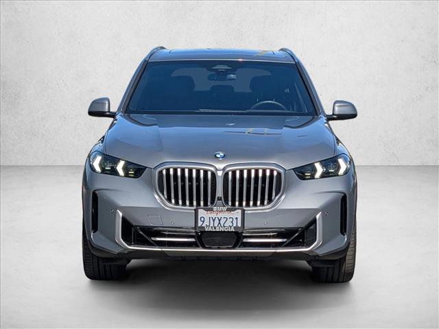 Used 2024 BMW X5 sDrive40i w/ Parking Assistance Package image 2
