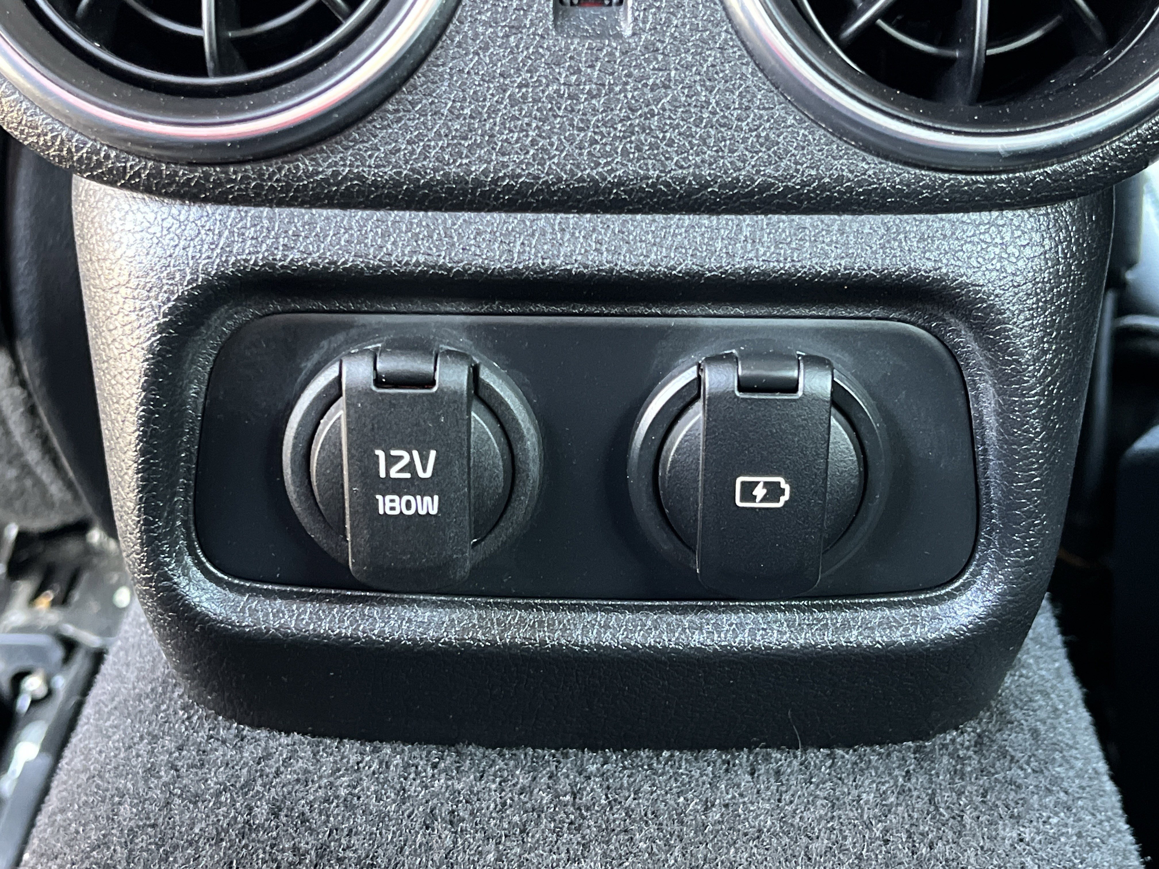 Used 2023 Kia Stinger GT2 image 25