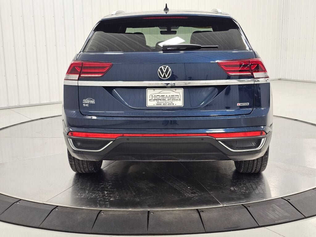 Used 2022 Volkswagen Atlas Cross Sport SE AWD/4WD image 4