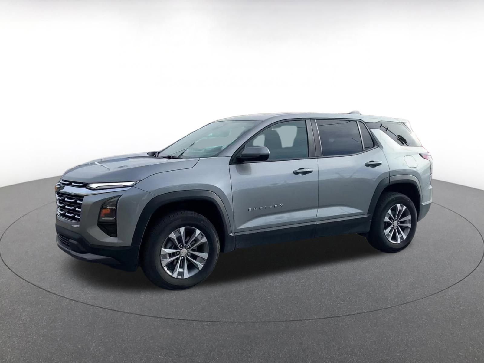 Used 2025 Chevrolet Equinox LT image 8