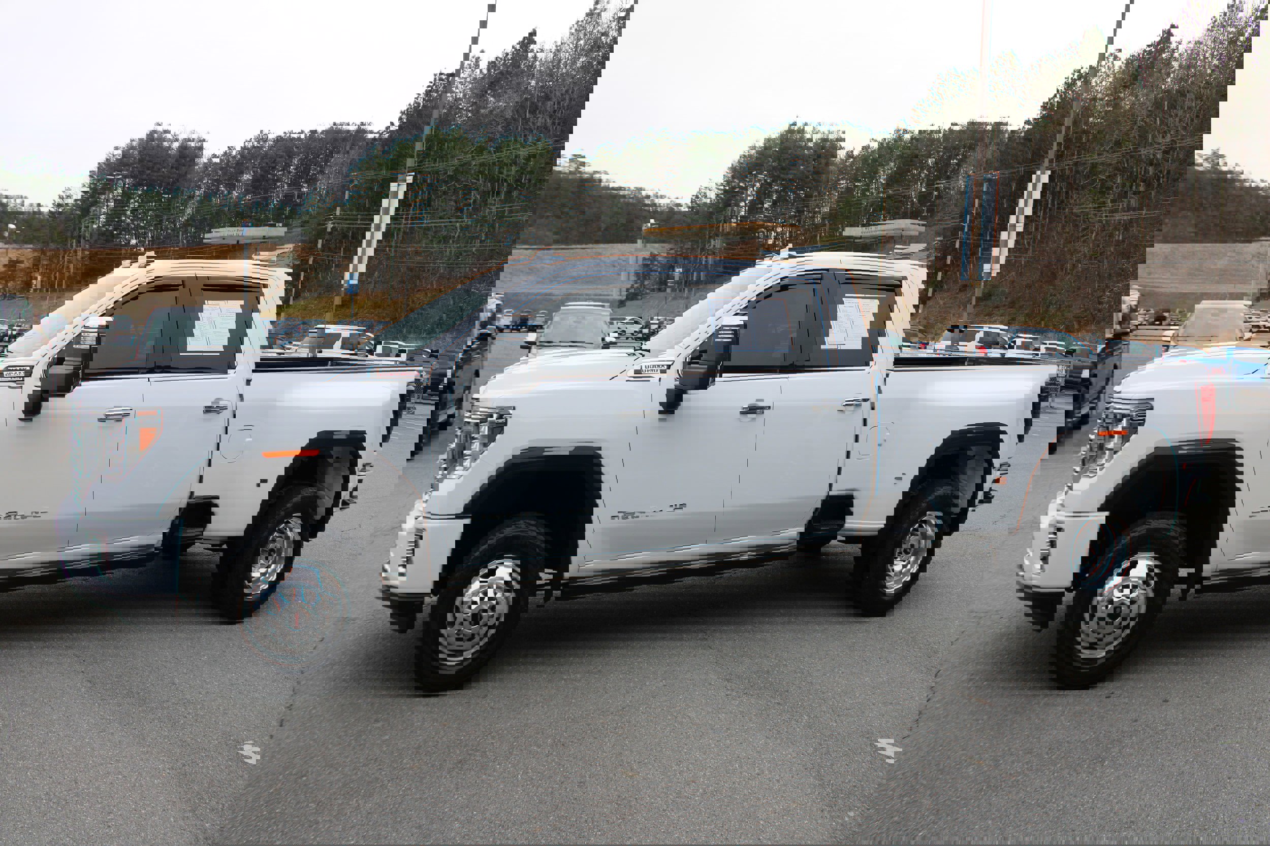 Used 2022 GMC Sierra 3500 Denali w/ Denali Ultimate Package image 6