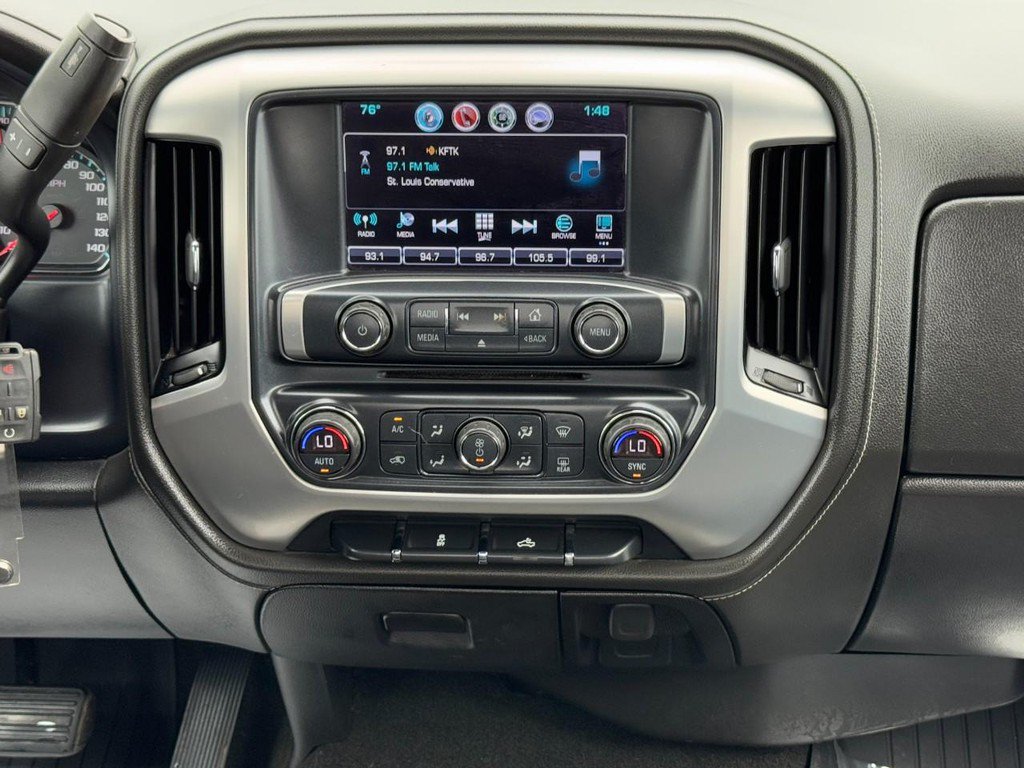 Used 2017 GMC Sierra 2500 SLE w/ HD SLE Preferred Plus Package AWD/4WD image 16