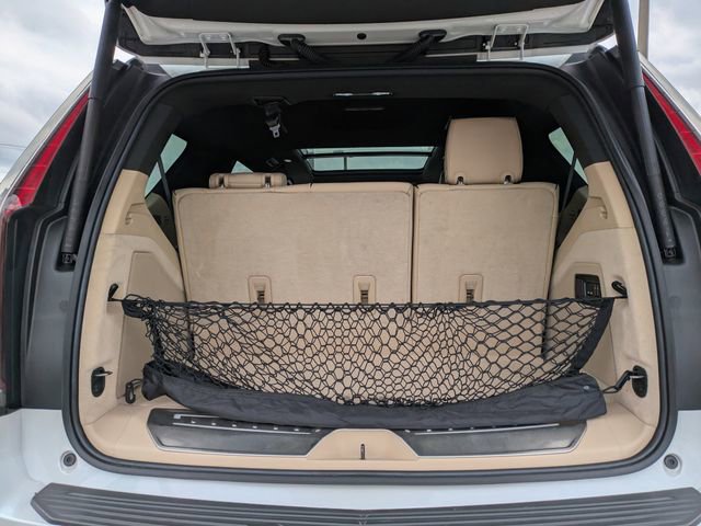 Used 2021 Cadillac Escalade Premium Luxury image 13