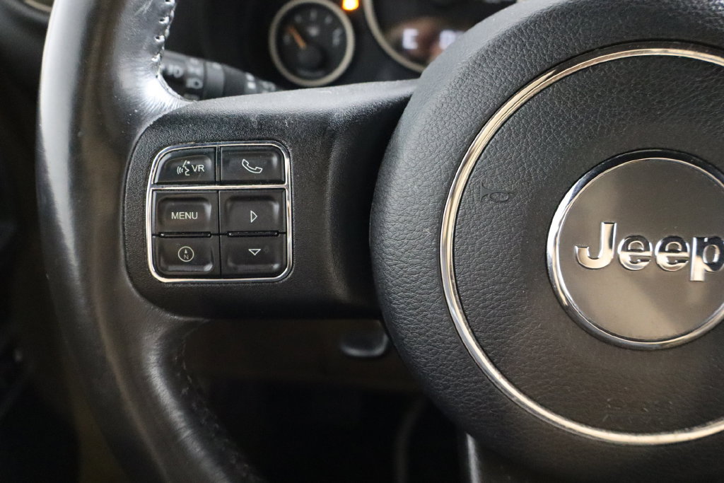 Used 2016 Jeep Wrangler Sahara AWD/4WD image 20