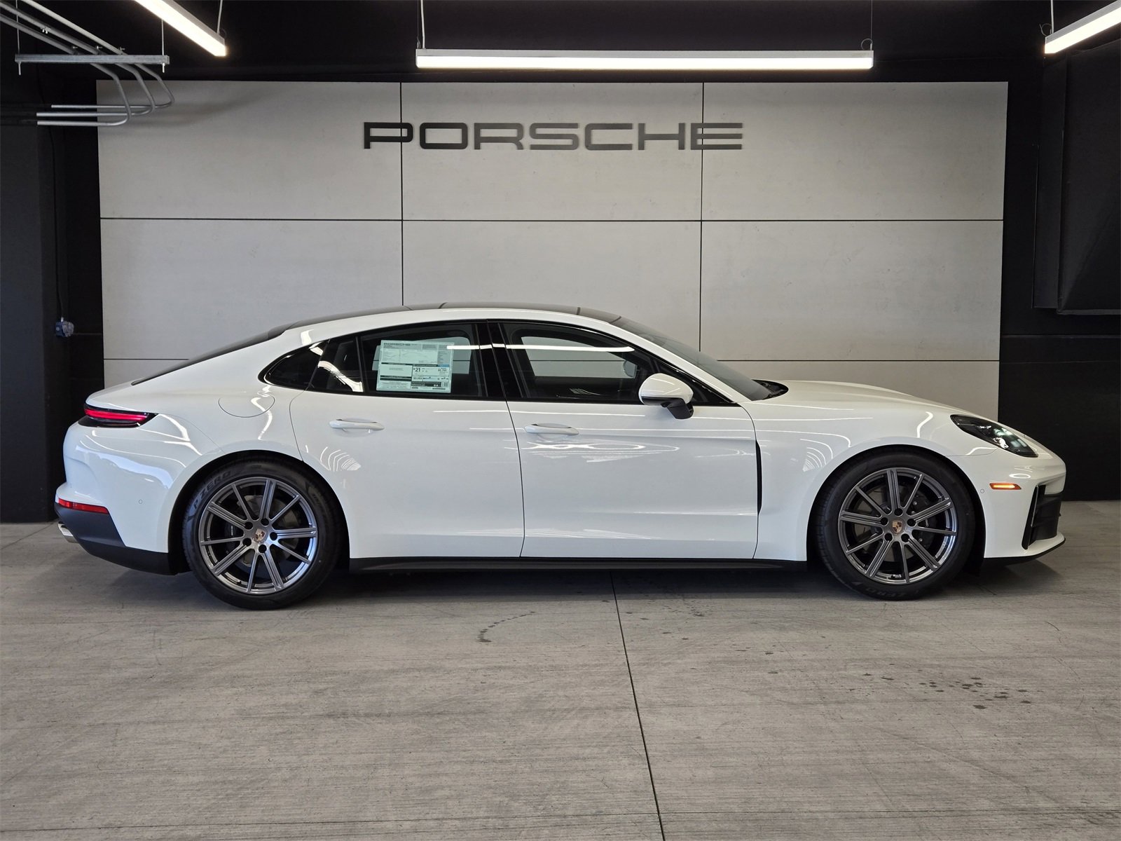 New 2025 Porsche Panamera image 28
