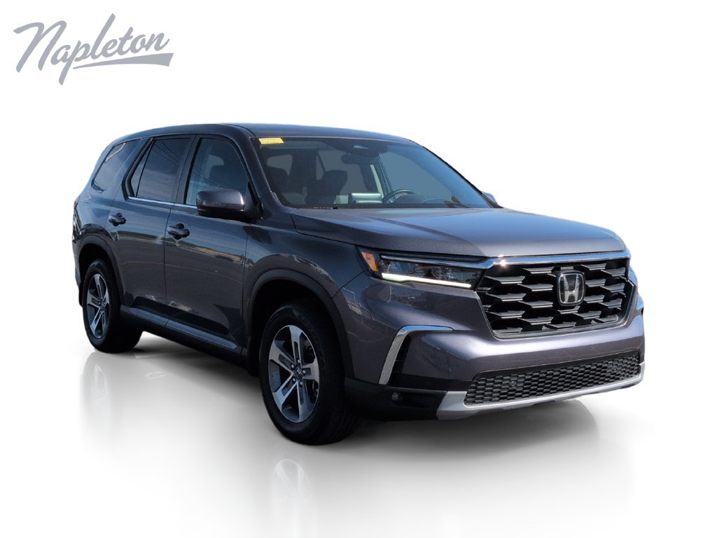 Used 2025 Honda Pilot EX-L image 8