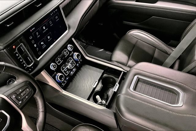 Used 2024 GMC Yukon XL Denali AWD/4WD image 17