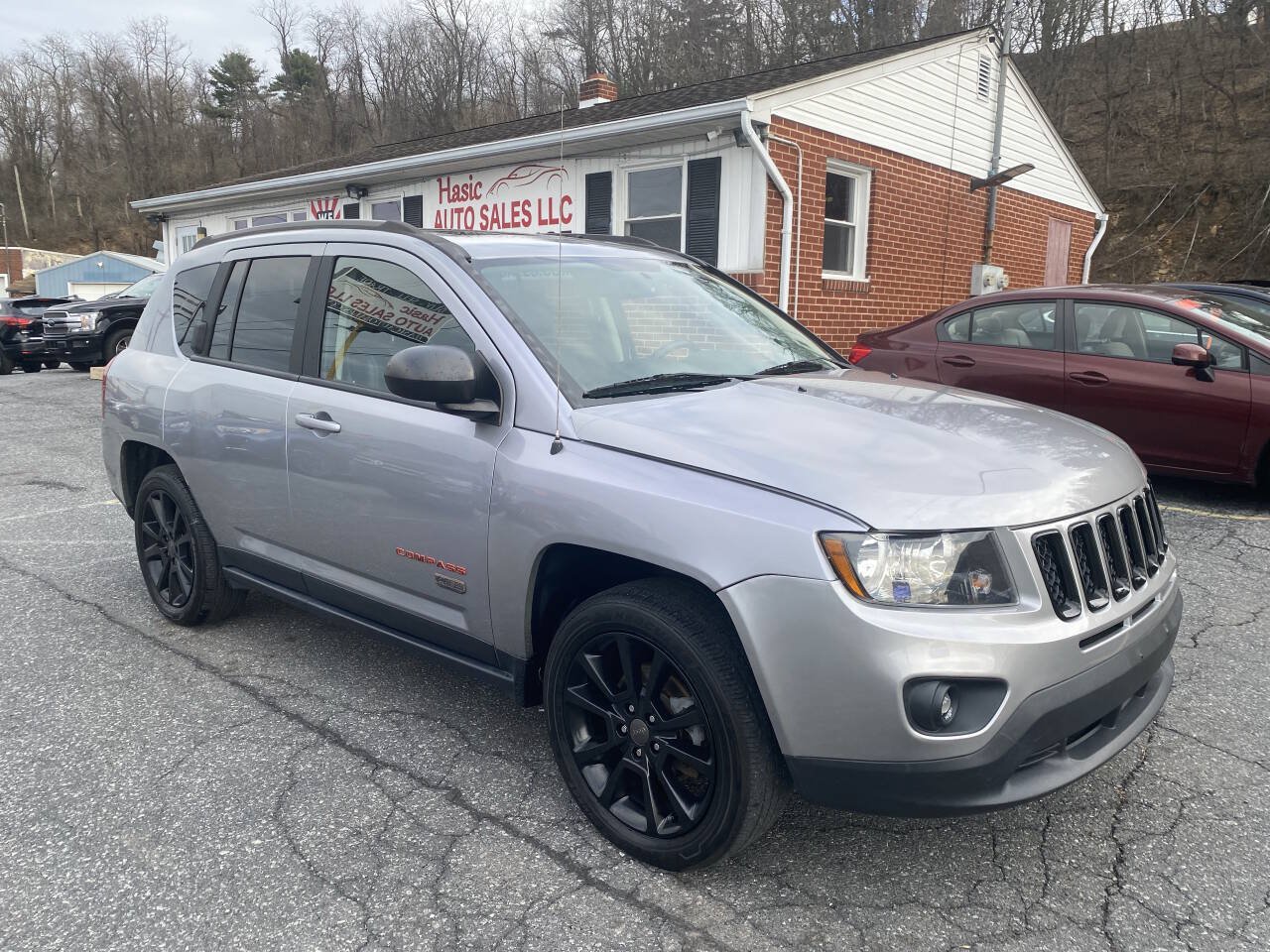 Used 2017 Jeep Compass 75th Anniversary w/ Power Value Group FWD image 3