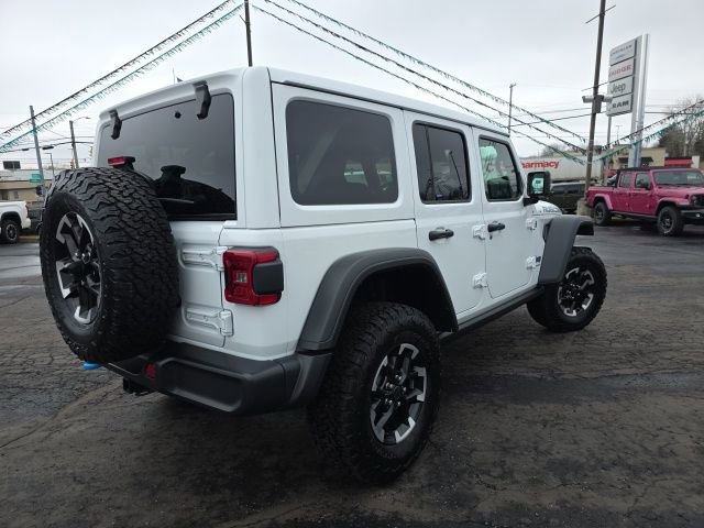 Used 2025 Jeep Wrangler Unlimited Rubicon 4xe w/ Convenience Group AWD/4WD image 7