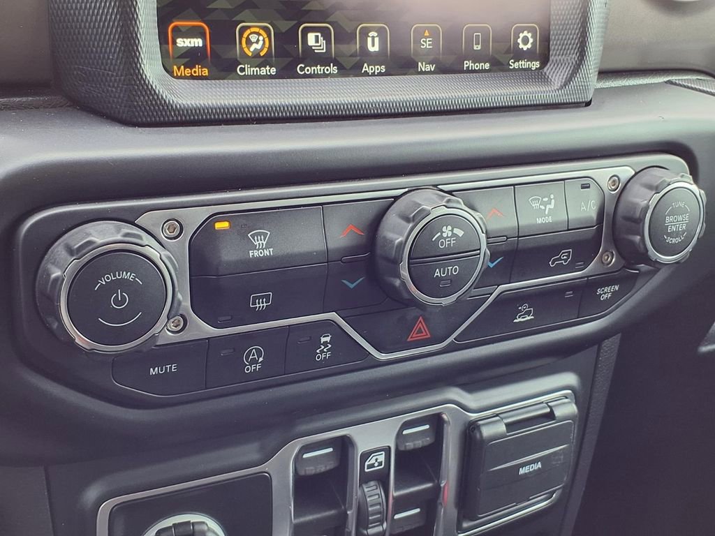 Used 2022 Jeep Wrangler Unlimited Sport image 11