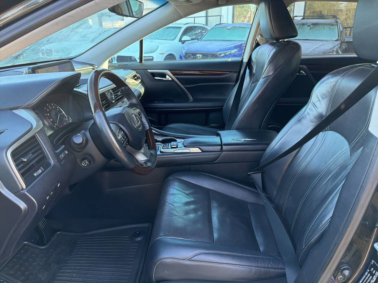 Used 2017 Lexus RX 450h AWD image 32