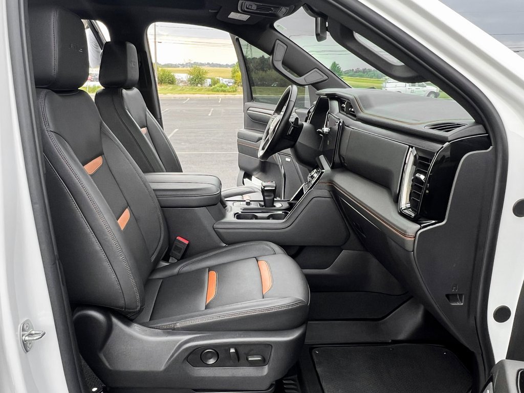 Used 2024 GMC Sierra 1500 AT4 image 21