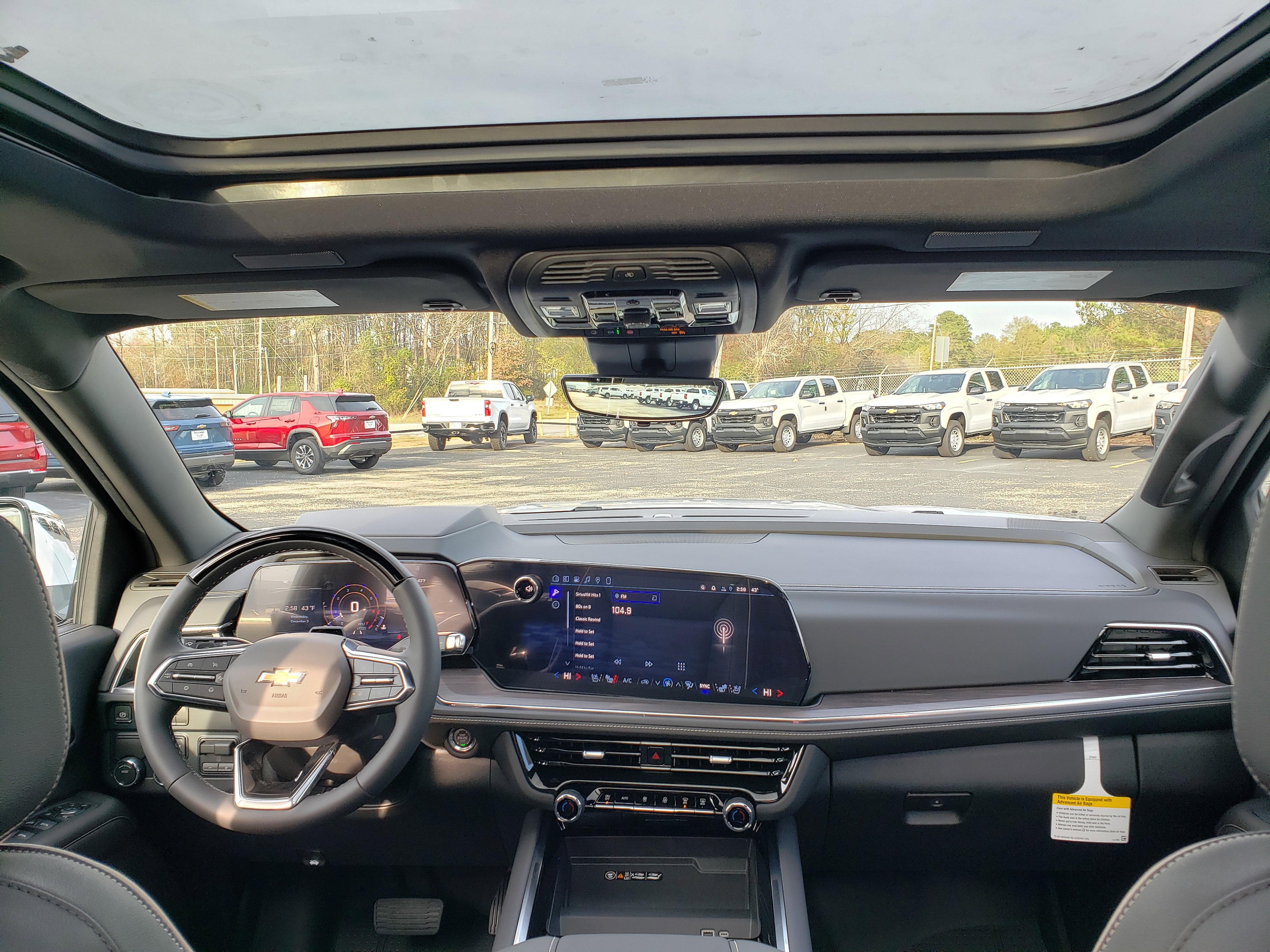 New 2026 Chevrolet Suburban Premier image 38