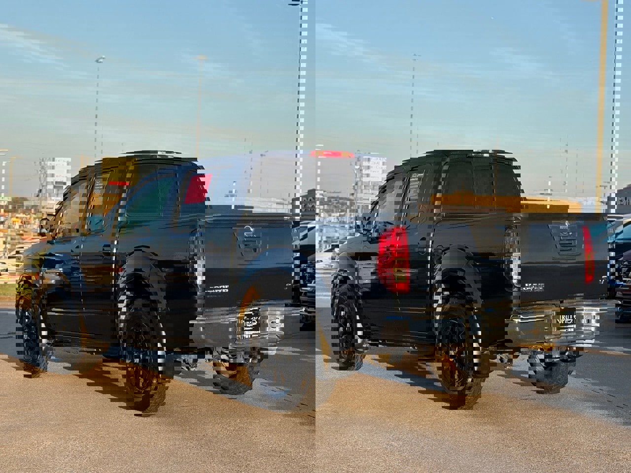 Certified 2021 Nissan Frontier SV w/ SV Utility Package image 6