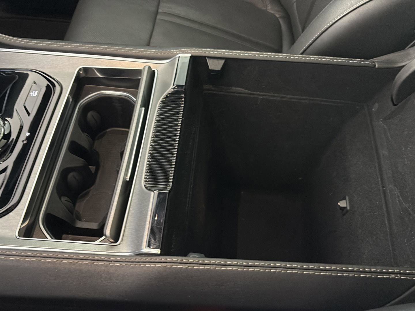 Used 2023 Jeep Wagoneer Series II image 40