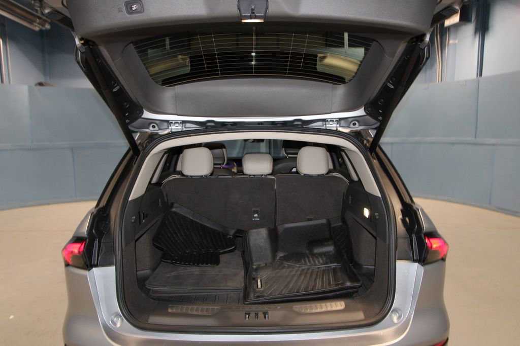 Used 2025 Lincoln Nautilus Premier image 40