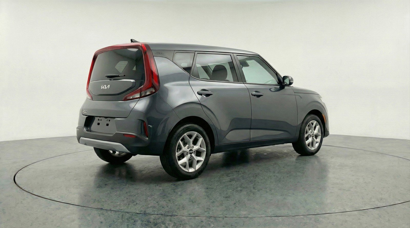 Used 2025 Kia Soul LX w/ LX Technology Package FWD image 9