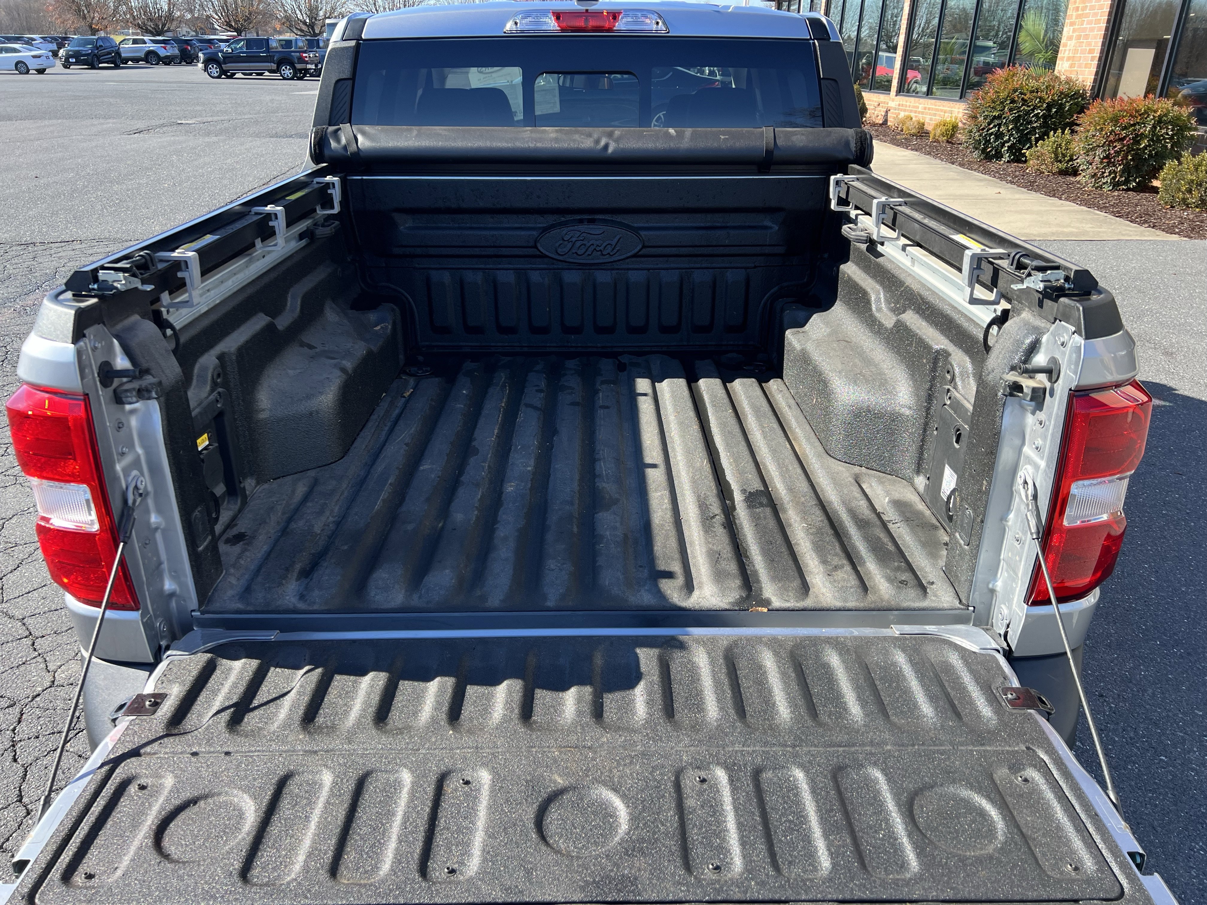 Used 2024 Ford Maverick Lariat image 11