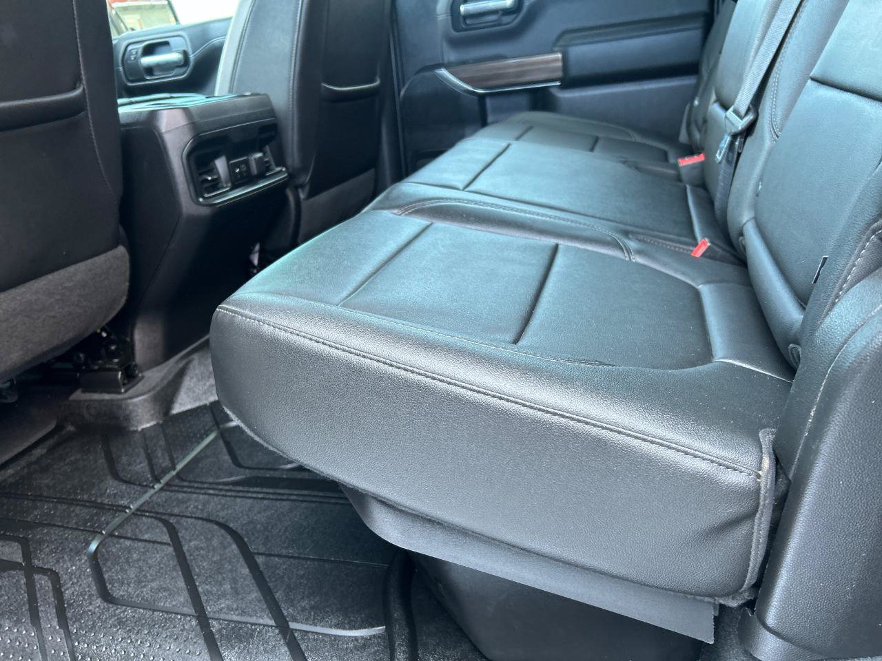 Used 2019 Chevrolet Silverado 1500 LT Trail Boss AWD/4WD image 7