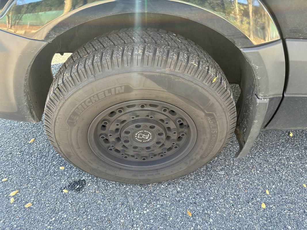 Used 2016 Mercedes-Benz Sprinter 2500 image 26