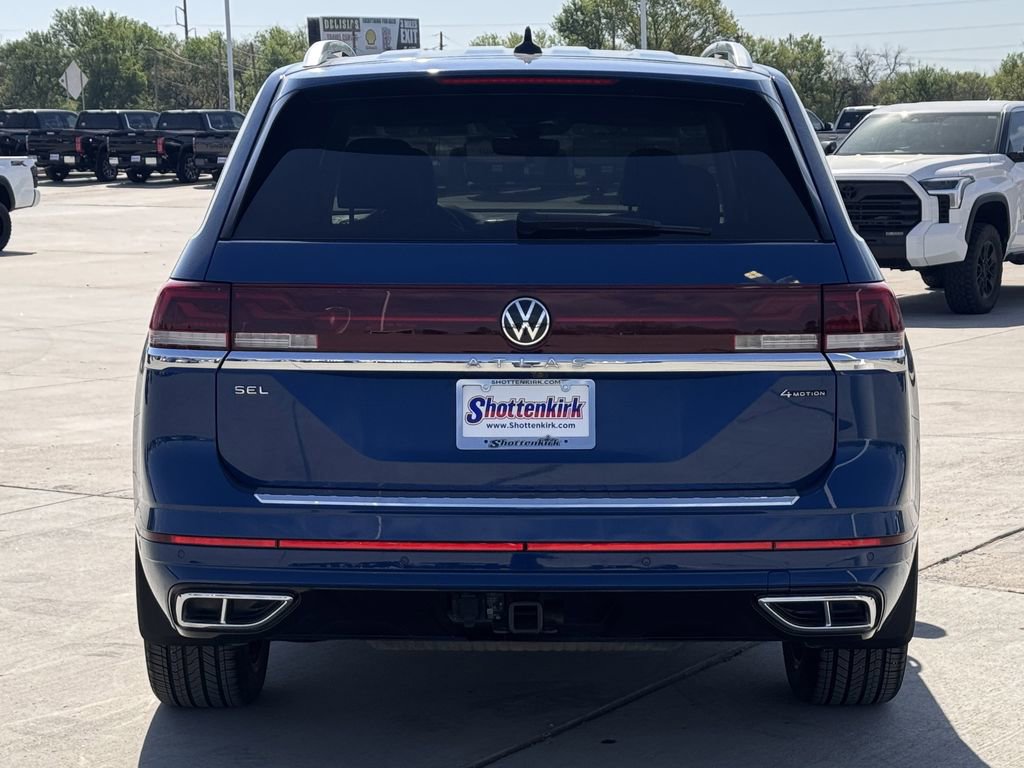 Used 2025 Volkswagen Atlas SEL Premium R-Line image 5