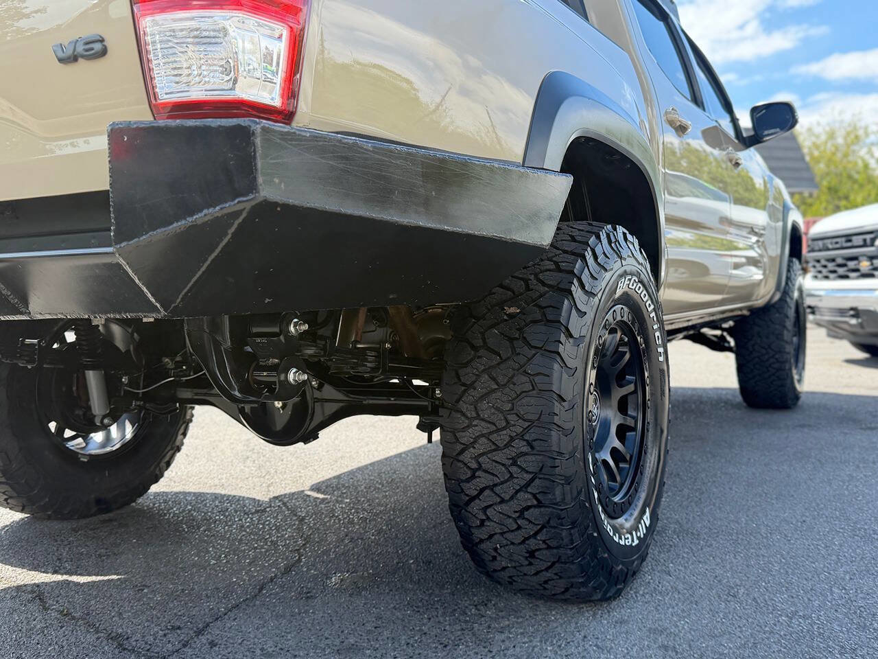Used 2020 Toyota Tacoma TRD Off-Road w/ Technology Package AWD/4WD image 48