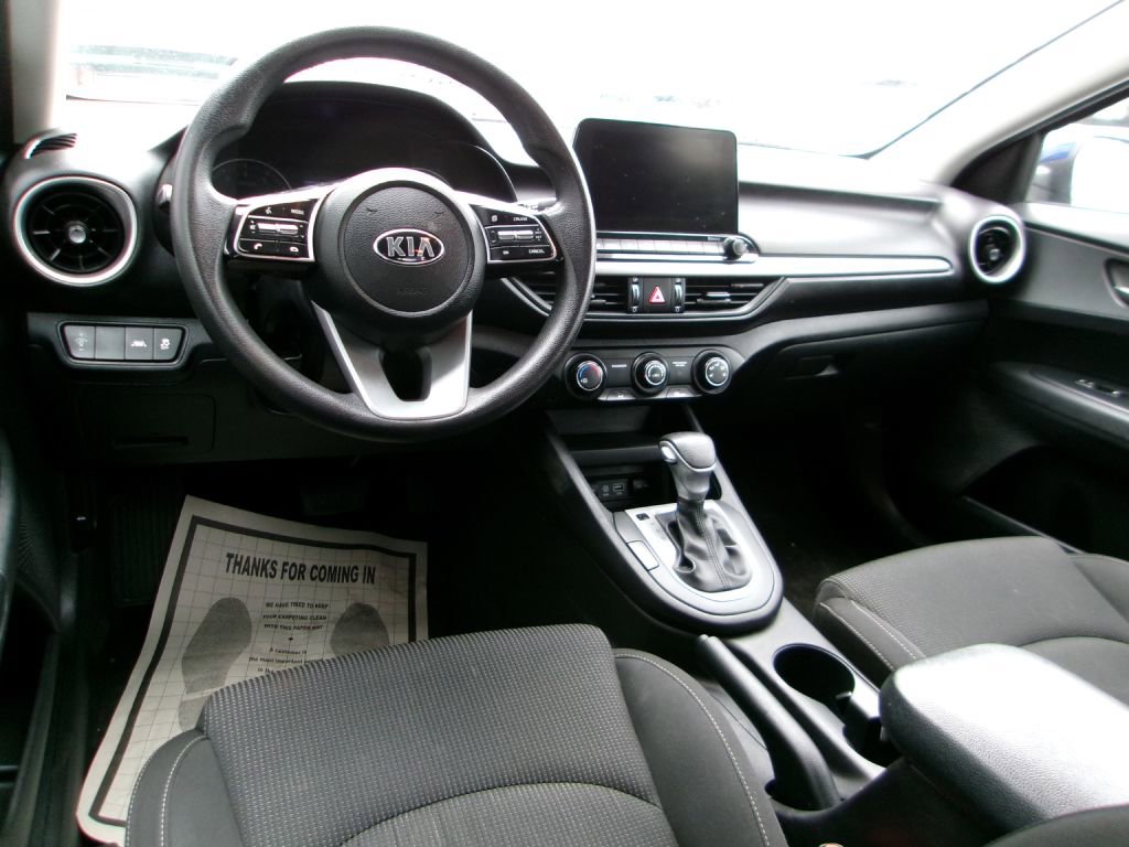 Used 2021 Kia Forte LXS image 10