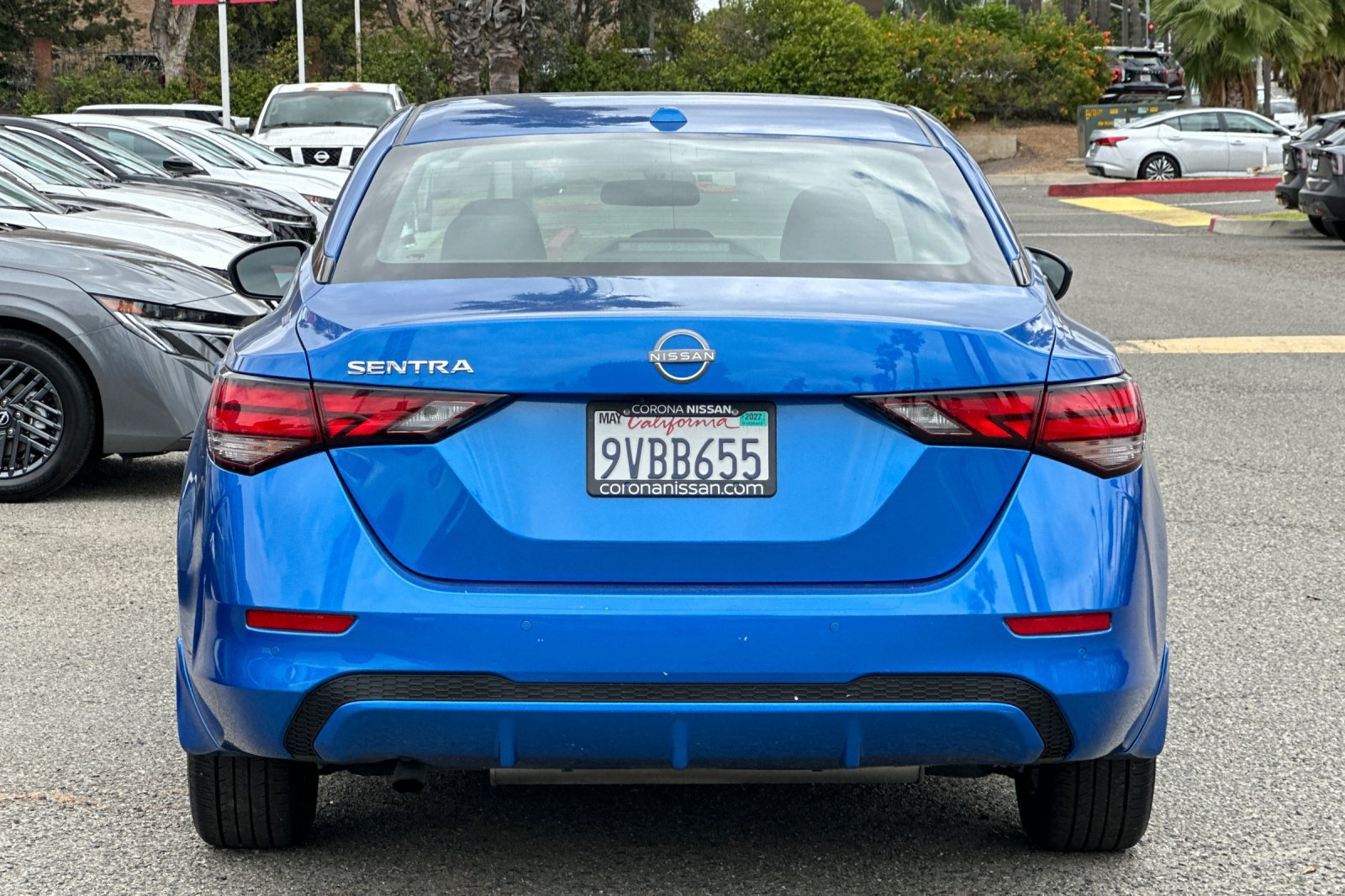 Used 2025 Nissan Sentra SV FWD image 5