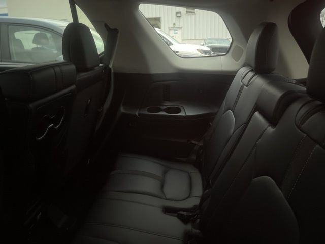 Used 2025 Honda Pilot Touring image 15