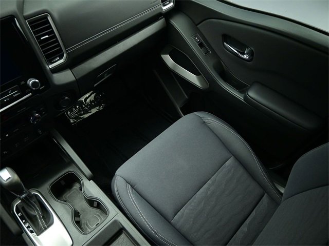 Used 2024 Nissan Frontier SV w/ SV Convenience Package image 10