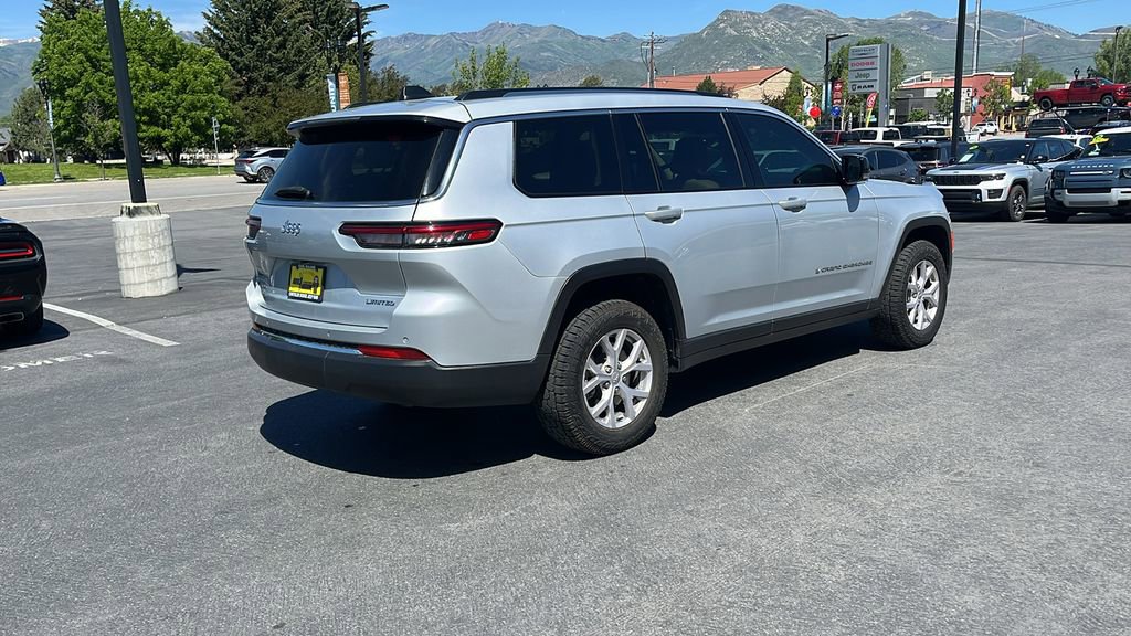 Used 2022 Jeep Grand Cherokee L Limited AWD/4WD image 5