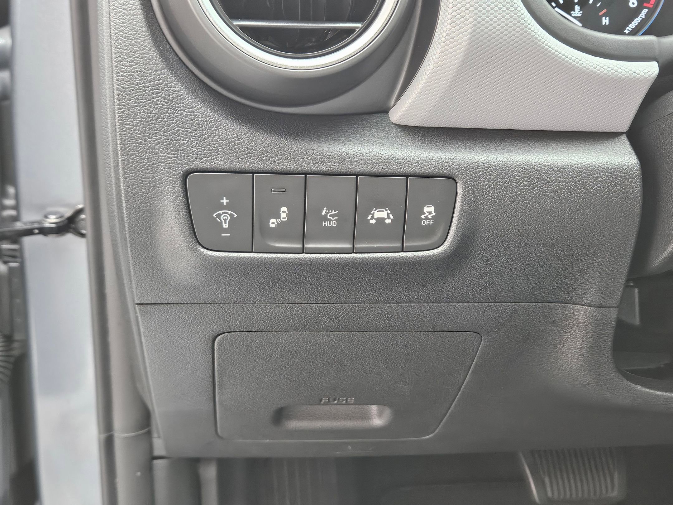 Used 2021 Hyundai Kona Ultimate w/ Cargo Package image 20