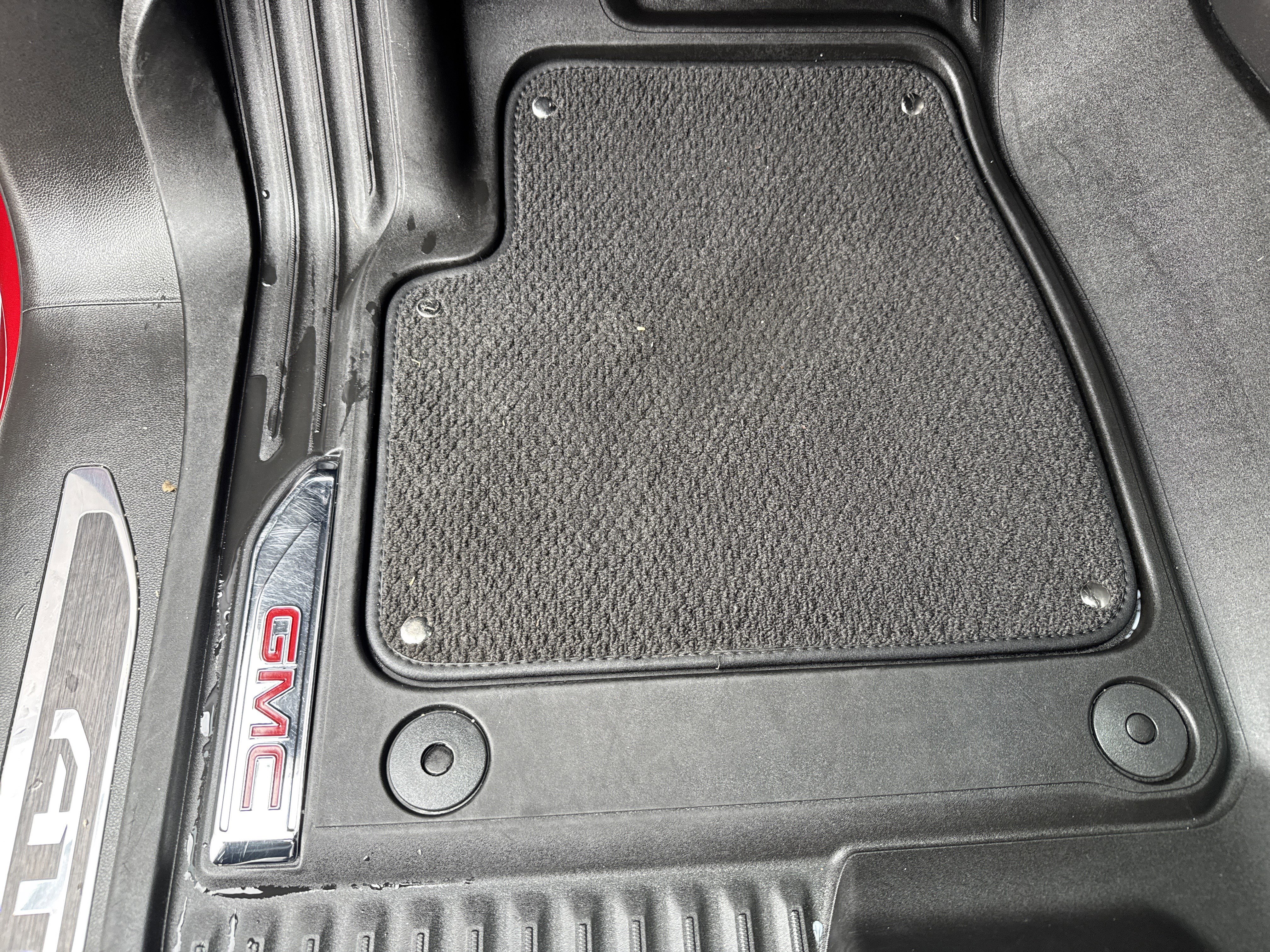 Used 2024 GMC Sierra 1500 AT4 w/ Technology Package image 17