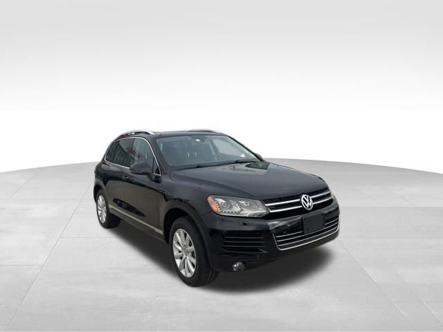 Used 2011 Volkswagen Touareg VR6 image 8