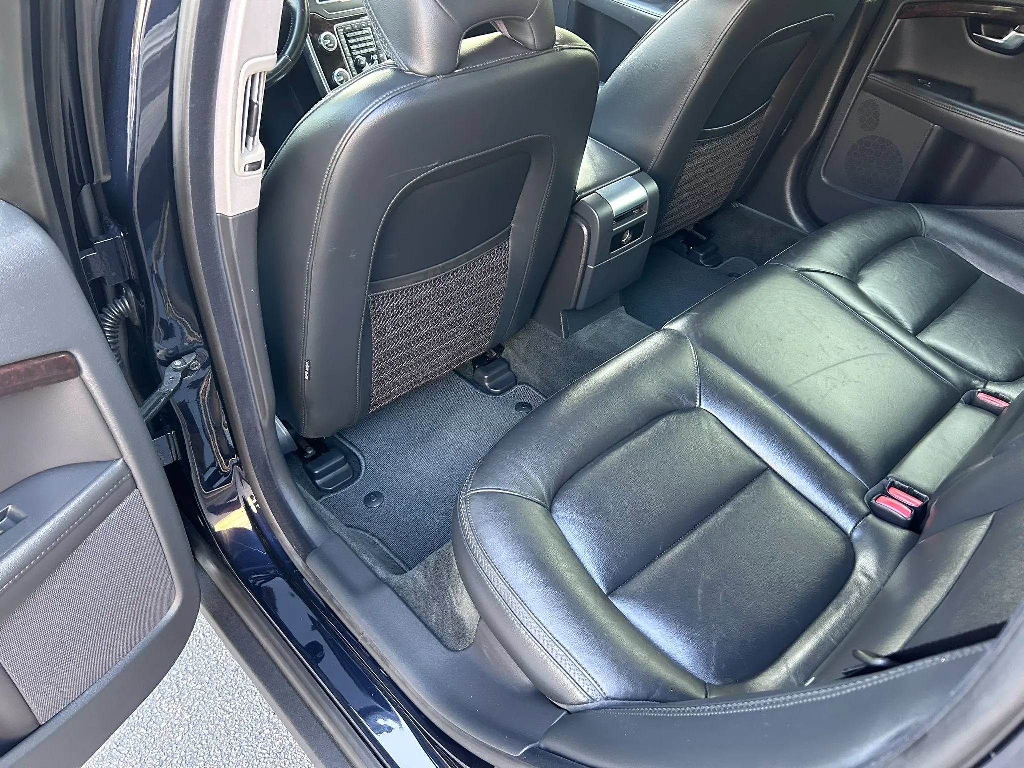 Used 2016 Volvo XC70 T5 Premier w/ Proximity Package AWD/4WD image 29