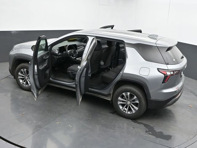 Used 2025 Chevrolet Equinox LT AWD/4WD image 42
